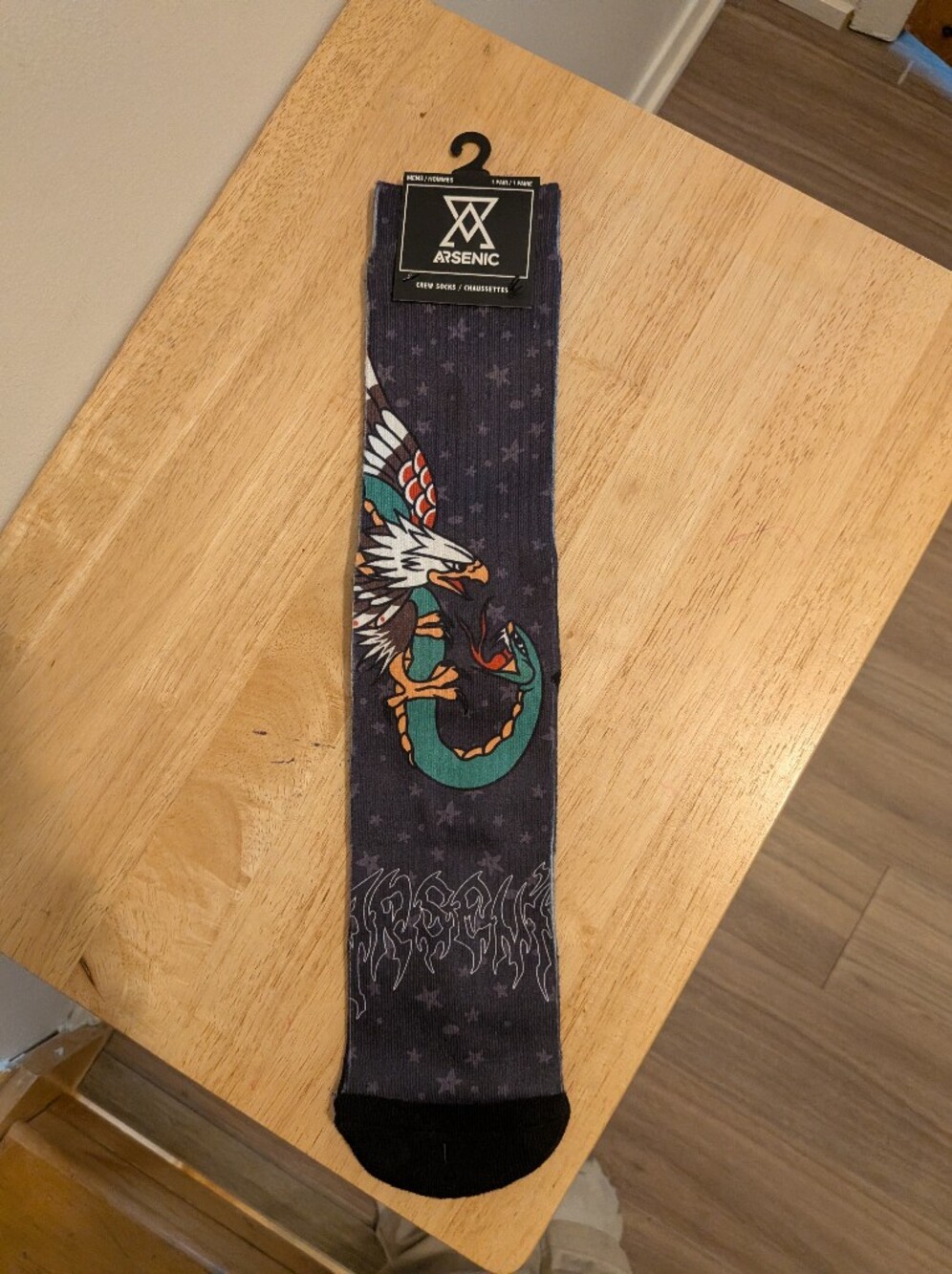 Men's Dark Gray Eagle & Snake Graphic Crew Socks - Black Toe